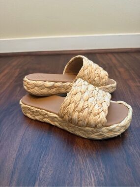 Woven Straw Platform Sandals in Natural